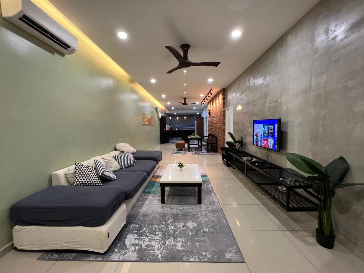 R3Trohouse 3Br 8Pax Ps4,Pool Table,Netflix Villa Kuantan Luaran gambar